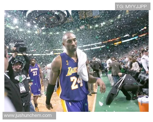 2002年NBA总决赛魔术队对湖人队精彩对决完整回顾与分析